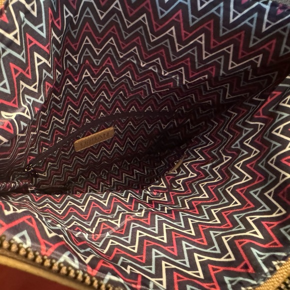 Urban Expressions Fold Over Clutch - Picture 4 of 6